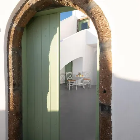 White Orchid Cave House & Villa