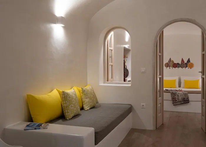 White Orchid Cave House & Villa *