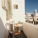 White Orchid Cave House & Villa