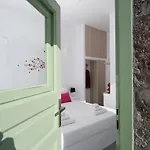 White Orchid Cave House & Villa